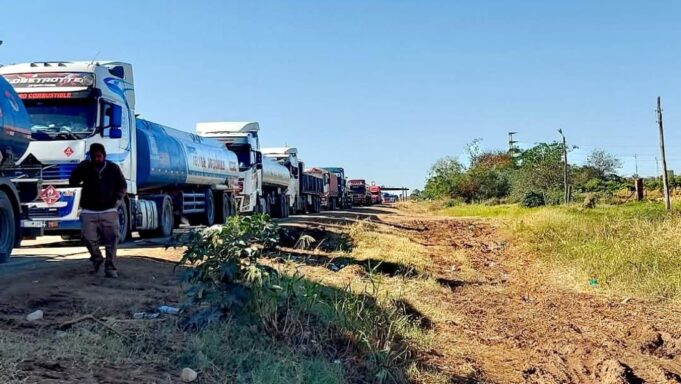 PRODUCTORES DE SAN JULIÁN ANUNCIAN BLOQUEO INDEFINIDO EN RECHAZO AL VETO A LA EXPORTACIÓN DE SOYA