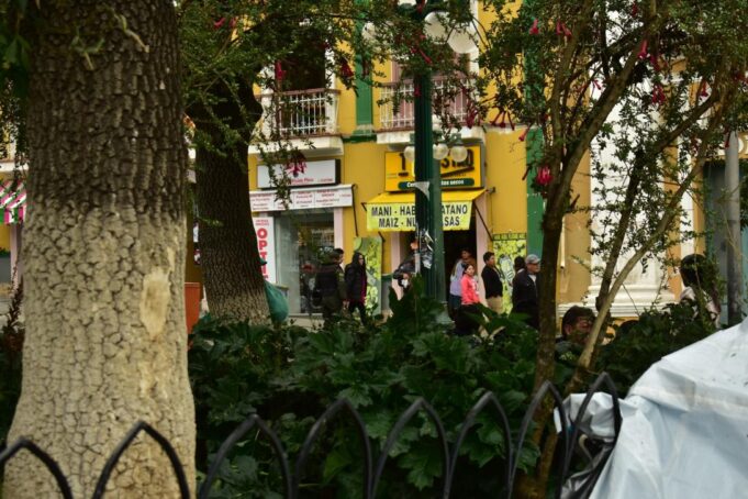 DETENIDO JOVEN QUE QUISO PROVOCAR EXPLOSIÓN CON DINAMITA EN PLAZA MURILLO