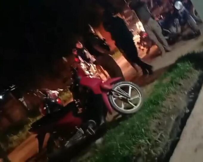 TRINIDAD: SIETE PERSONAS ANTE EL JUEZ POR AGRESIÓN Y ROBO DE ARMAS A POLICÍAS