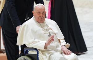 SALUD DEL PAPA SE AGRAVA Y SUFRE CRISIS RESPIRATORIA