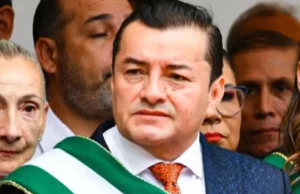 JHONNY FERNÁNDEZ NO ASISTE A LA SESIÓN POR LA FUNDACIÓN DE SANTA CRUZ Y ACUSA DE UNA ACTITUD DISCRIMINATORIA.