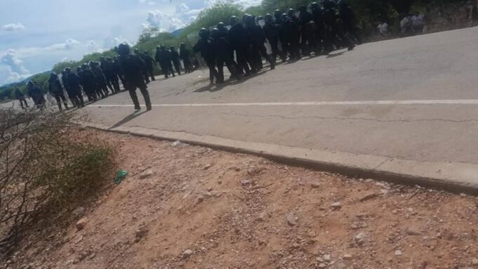 JEFE POLICIAL DESMIENTE LA MUERTE DE UN MENOR DURANTE EL DESBLOQUEO EN YACUIBA