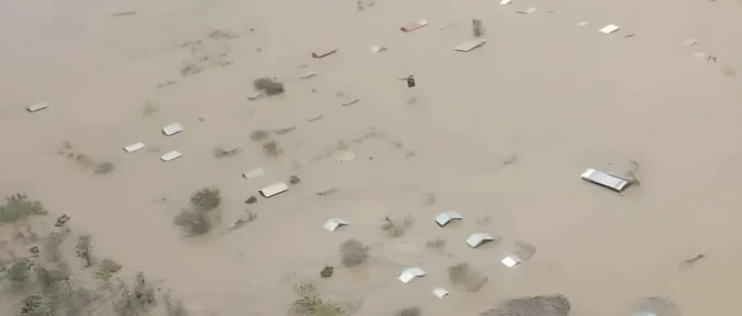 GOBERNACIÓN CRUCEÑA DECLARA EMERGENCIA DEPARTAMENTAL POR INUNDACIONES Y RIADAS