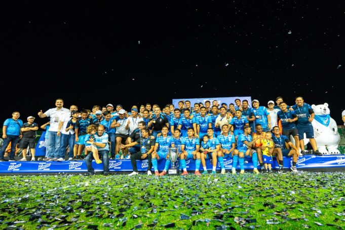 LA «COPA FINESSE» ACERCÓ A LAS FAMILIAS EN UN IMPONENTE CLÁSICO CRUCEÑO