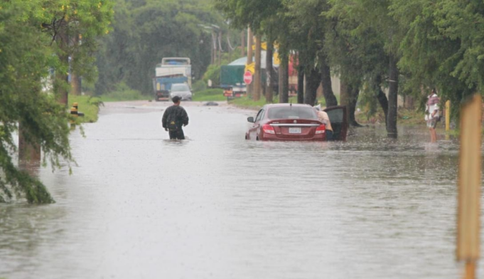 ALCALDÍA CRUCEÑA IMPULSA LEY DE EMERGENCIA PARA REPARAR DAÑOS POR LLUVIAS