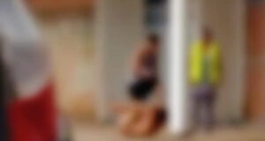 VIDEO: SALIÓ DE LA FILA POR COMBUSTIBLE PARA DESCANSAR E INFORMAN QUE ENCONTRÓ A SU MUJER CON OTRO