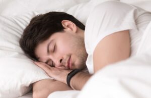 CUÁNTO DEBEMOS DORMIR PARA NO PONER EN RIESGO NUESTRO CUERPO Y MENTE ? VEA SI NO ESTA EN RIESGO