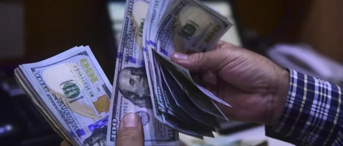 GOBIERNO ASEGURA QUE TIENE LOS DÓLARES PARA PAGAR LA DEUDA EXTERNA