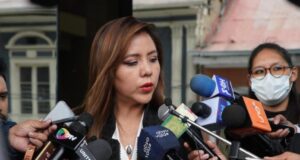 ALCÓN DENUNCIA BLOQUEO DE $US 1.600 MILLONES EN LA ASAMBLEA Y ALERTA CRISIS ECONÓMICA