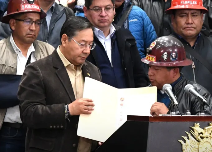 EMPRESARIOS DE SANTA CRUZ RECHAZAN CULPAS DE ARCE Y DEMANDAN ELIMINACIÓN DE RESTRICCIONES ECONÓMICAS