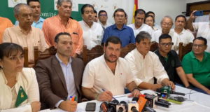 CÍVICOS EXIGEN LIBERACIÓN INMEDIATA DEL COMBUSTIBLE Y CONVOCAN A ASAMBLEA DE LA CRUCEÑIDAD