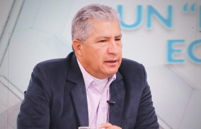 GOBIERNO ACUSA A PRIVADOS DE INTENTAR PERJUDICAR A YPFB; CAINCO RECHAZA SEÑALAMIENTOS