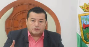 SANTA CRUZ AÚN ESPERA EL INICIO DEL DESAYUNO ESCOLAR: AL CALDE EXPLICA LA DEMORA EN LA LICITACIÓN