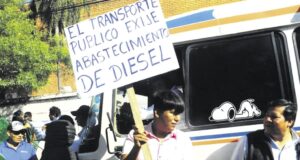 MINISTRA PRADA EXIGE APROBACIÓN DE CRÉDITOS Y LLAMA A MOVILIZACIÓN CONTRA LA ASAMBLEA