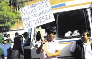 MINISTRA PRADA EXIGE APROBACIÓN DE CRÉDITOS Y LLAMA A MOVILIZACIÓN CONTRA LA ASAMBLEA