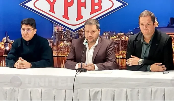 «SIN CREDITOS NO SE PUEDE CUBRIR LA DEMANDA DE COMBUSTIBLE»; ADMITE YPFB