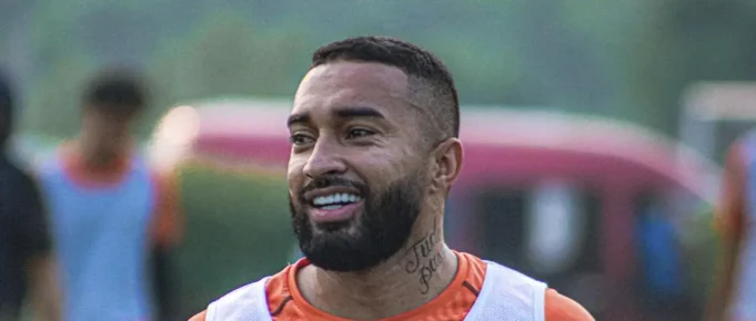 RAFINHA VUELVE A SANTA CRUZ: GUABIRÁ LO FICHA COMO REFUERZO ESTELAR PARA 2025