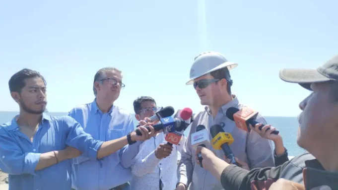 YPFB ANUNCIA DECSARGA DE 70 MILLONES DE LITROS DE GASOLINA Y 20 MILLONES DE DIESEL EN ARICA