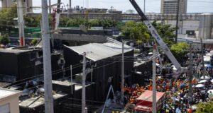 AUMENTAN A 44 LOS MUERTOS TRAS EL DESPLOME DE UN TECHO EN DISCOTECA DE SANTO DOMINGO