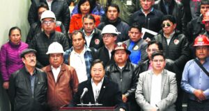 ALZA SALARIAL BENEFICIARÁ A 1,1 MILLONES DE TRABAJADORES Y COSTARÁ BS 3.100 MILLONES