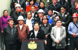 ALZA SALARIAL BENEFICIARÁ A 1,1 MILLONES DE TRABAJADORES Y COSTARÁ BS 3.100 MILLONES