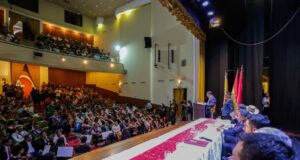 PRESIDENTE ARCE PROMETE SOLUCIÓN ESTRUCTURAL A LAS AGUAS SERVIDAS DE TARIJA