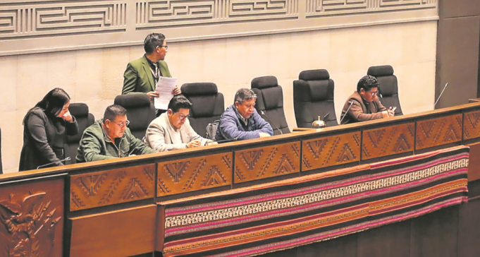 LA ASAMBLEA LEGISLATIVA NO APRUEBA LEYES ELECTORALES AUNQUE SON ESENCIALES PARA LAS ELECCIONES DE 2025