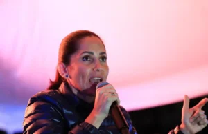 LUISA GONZÁLEZ EXIGE RECONTEO DE VOTOS Y HABLA DE «FRAUDE ELECTORAL MÁS GROTESCO DE LA HISTORIA»