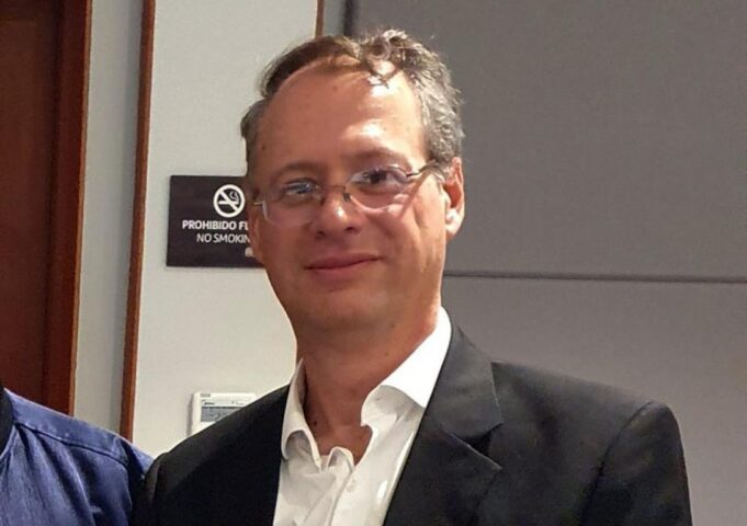 JAIME DUNN NIEGA MILITANCIA EN EL MAS Y DENUNCIA INSCRIPCIÓN FALSA EN EL TSE