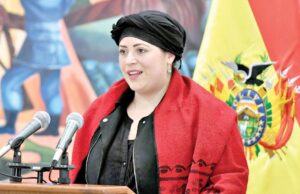 MINISTRA PRADA CONFIRMA QUE ZÚÑIGA FUE INFORMADO DE SU RELEVO ANTES DE LA ASONADA