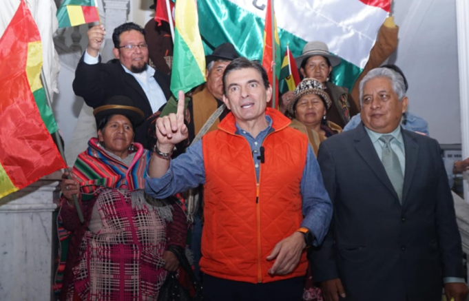 PAZ PEREIRA OFICIALIZA SU CANDIDATURA A LA PRESIDENCIA JUNTO AL PDC Y LLAMA A LA UNIDAD SOCIAL