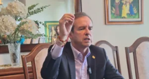 TUTO CUESTIONA A CHOQUEHUANCA Y ANDRÓNICO POR DEMORA EN LEYES ELECTORALES