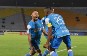 SAN ANTONIO VENCIÓ 2-1 A VÉLEZ SARSFIELD Y LE QUITÓ EL INVICTO