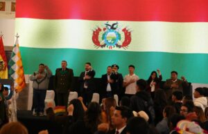 ADOLESCENTES BOLIVIANOS DE 16 A 18 AÑOS YA PUEDEN ACCEDER A UN PERMISO PROVISIONAL PARA CONDUCIR