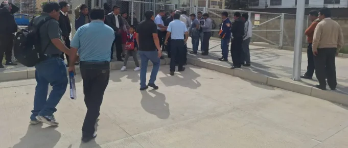 TRANSPORTE SINDICALIZADO DA PLAZO AL GOBIERNO HASTA EL VIERNES PARA SOLUCIONAR LA ESCASEZ DE COMBUSTIBLE Y ADVIERTE CON PARO NACIONAL