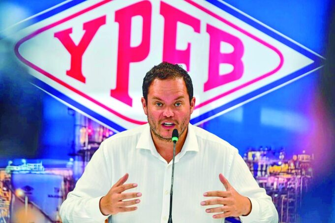 YPFB DENUNCIA BLOQUEOS COMO “EXTORSIÓN” POR PARTE DE CISTERNEROS QUE EXIGEN SUBA EN FLETES