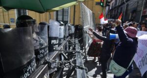 PRESIDENTE LUIS ARCE CULPA A EVO POR BLOQUEOS Y SABOTAJE A LAS ELECCIONES