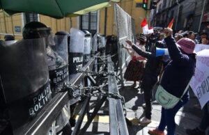 PRESIDENTE LUIS ARCE CULPA A EVO POR BLOQUEOS Y SABOTAJE A LAS ELECCIONES