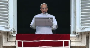 EL PAPA LEÓN XIV LLAMA A DETENER LA GUERRA EN ORIENTE MEDIO ANTES DE UNA “VORÁGINE IRREPARABLE”