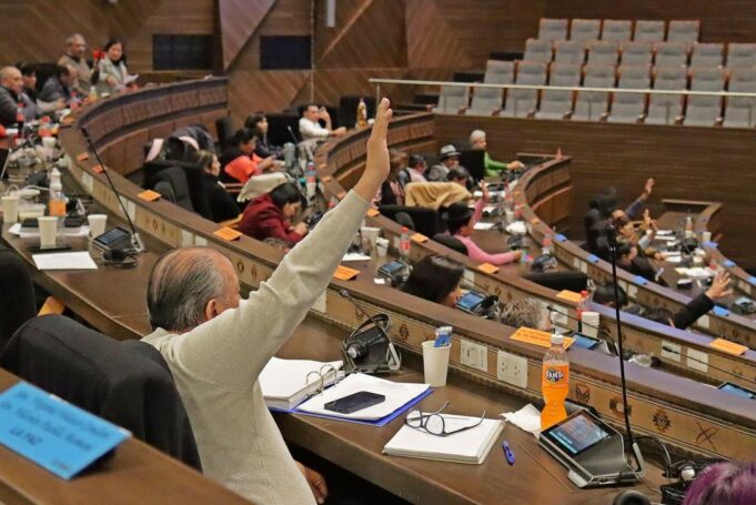APRUEBAN CRÉDITOS POR $US 410 MILLONES EN LA ASAMBLEA LEGISLATIVA