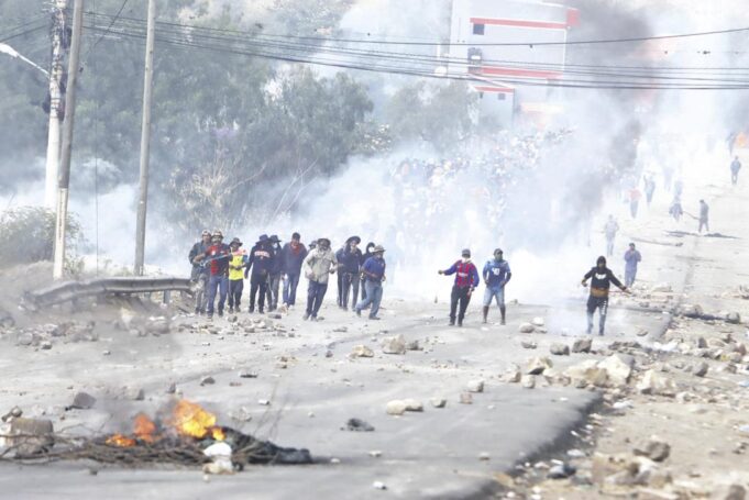 EL PACTO DE UNIDAD ORDENA UNA “PAUSA HUMANITARIA” EN LOS BLOQUEOS, PERO MANTIENE LAS PROTESTAS CONTRA EL GOBIERNO