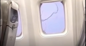 MONTAÑO CALIFICA DE “ENVIDIOSOS” A QUIENES DENUNCIARON EL INCIDENTE EN UN AVIÓN DE BOA Y DEFIENDE A LA AEROLÍNEA ESTATAL