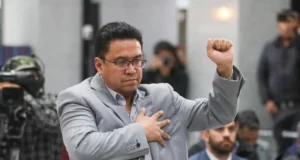 AMPLÍAN INVESTIGACIÓN CONTRA EXMINISTRO CÉSAR SILES Y PRESIDENTE DEL TDJ DE LA PAZ POR FALLO CONTRA MAGISTRADA ELECTA