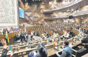 DIPUTADOS APRUEBAN DOS CRÉDITOS INTERNACIONALES POR $US 160 MILLONES TRAS EXTENSA SESIÓN