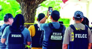 POLICÍA ES ENCONTRADO SIN VIDA EN SU DOMICILIO EN SANTA CRUZ; AUTOPSIA CONFIRMA SUICIDIO POR ARMA DE FUEGO