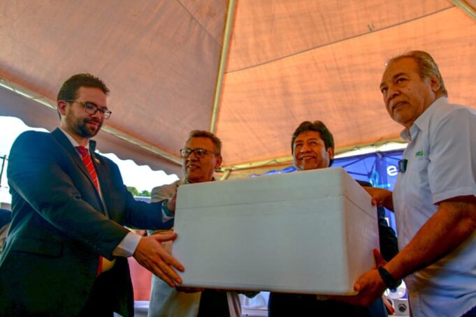 VENEZUELA ENVÍA 100 MIL DOSIS PARA FRENAR AVANCE DEL SARAMPIÓN EN SANTA CRUZ