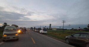 BLOQUEOS EN PAILÓN Y SAN JULIÁN EXIGEN RENUNCIA DE LUIS ARCE POR CRISIS ECONÓMICA