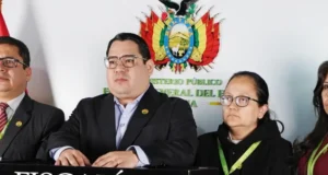 FISCALÍA INICIA INVESTIGACIÓN PENAL POR MUERTE DE DOS POLICÍAS EN LLALLAGUA Y PROMETE IDENTIFICAR A LOS RESPONSABLES