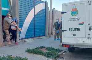 DISCUSIÓN DE PAREJA TERMINA EN TRAGEDIA EN COCHABAMBA: HOMBRE MUERE APUÑALADO FRENTE A SUS HIJOS