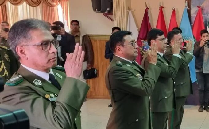 CAMBIAN AL DIRECTOR NACIONAL DE LA FELCN Y A TRES COMANDANTES DEPARTAMENTALES A TRES SEMANAS DE LAS ELECCIONES